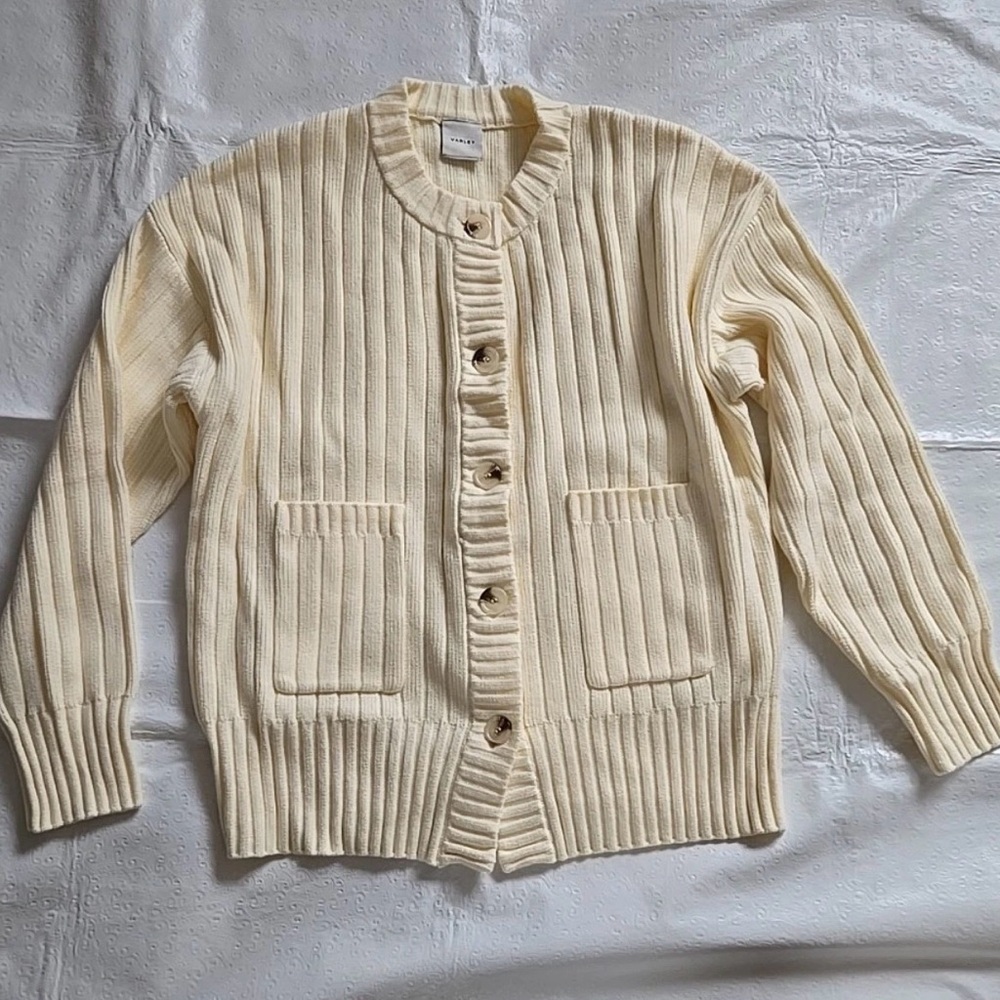 Varley Sweater - Picture 2 of 6